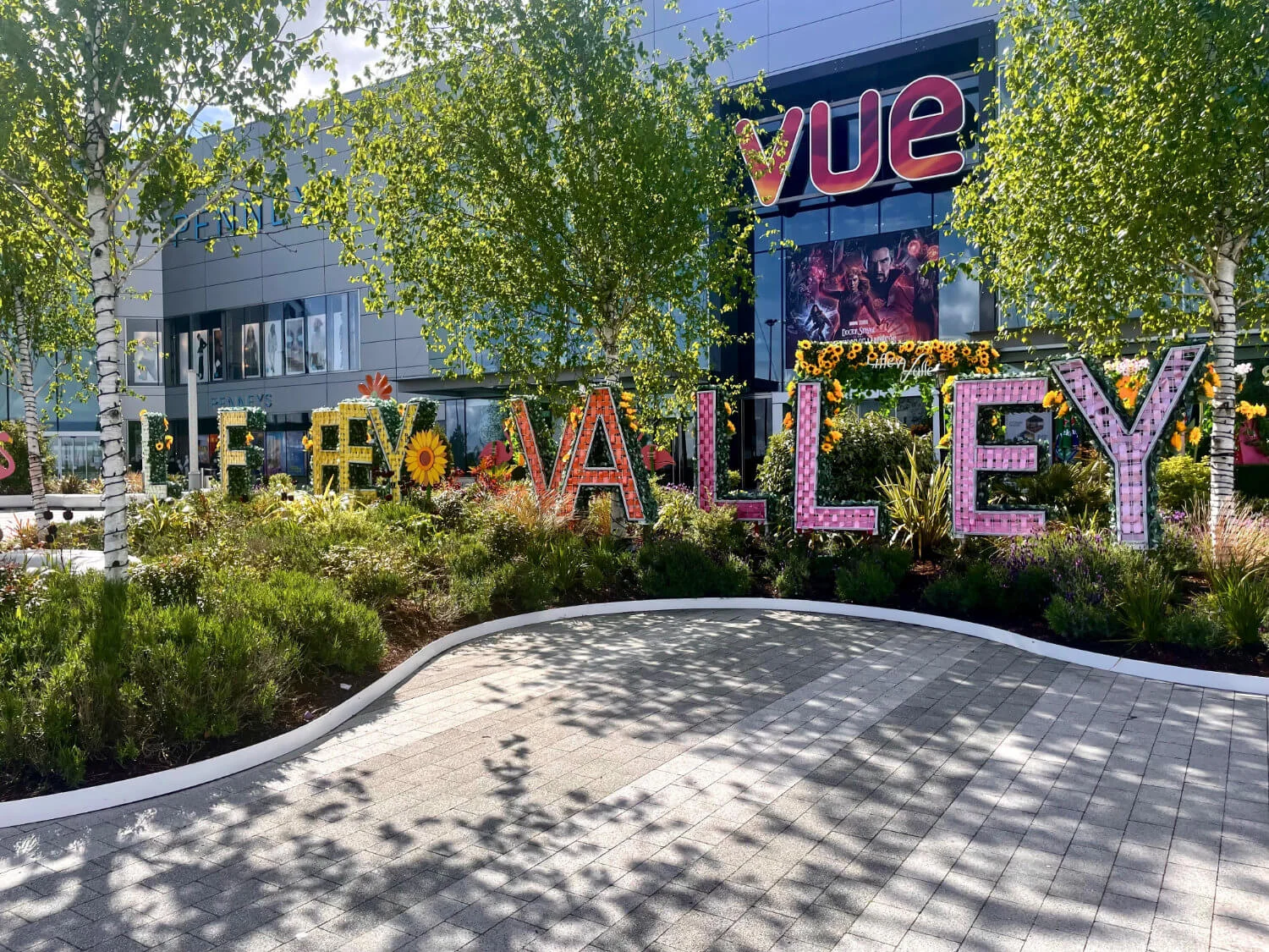 Liffey Valley Shopping Centre - Image 2