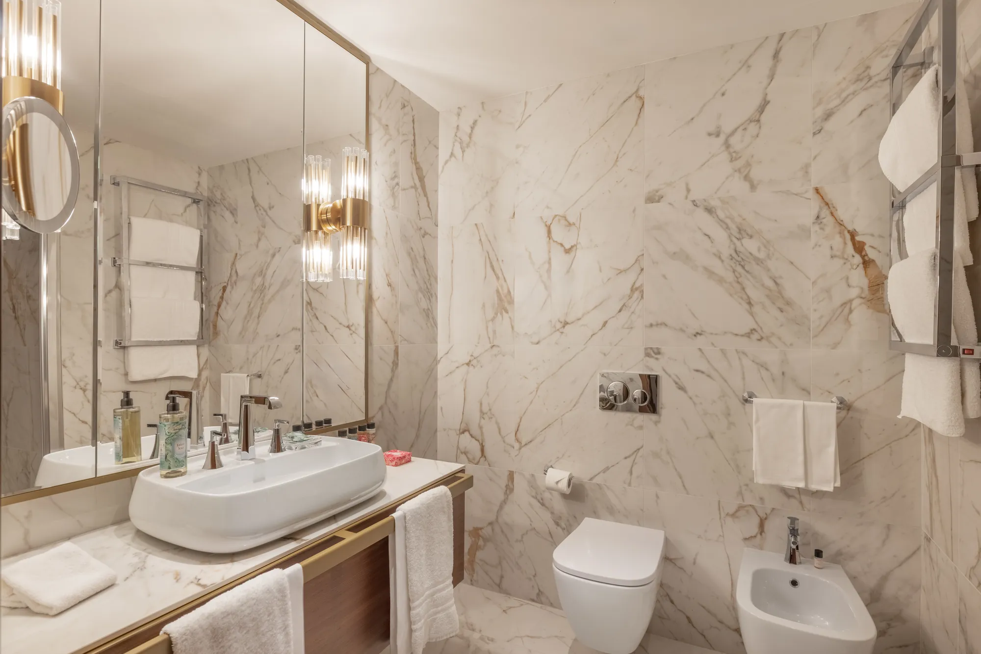 Teatro Luxury Apartments - Image 11